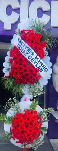 ÇİFT KATLI VİP CANLI ÇİÇEKLERDEN OLUŞAN ÇELENK