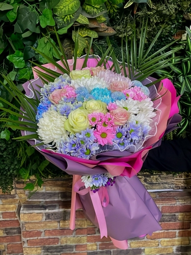 LÜX PEMBE MOR BEYAZ KIR ÇİÇEKLERİ