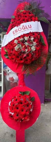 ÇİFT KATLI VİP CANLI ANTORYUM VE KIRMIZI CELBERALI ÇELENK
