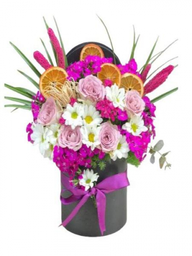 Kutuda Güller ve Papatyalar